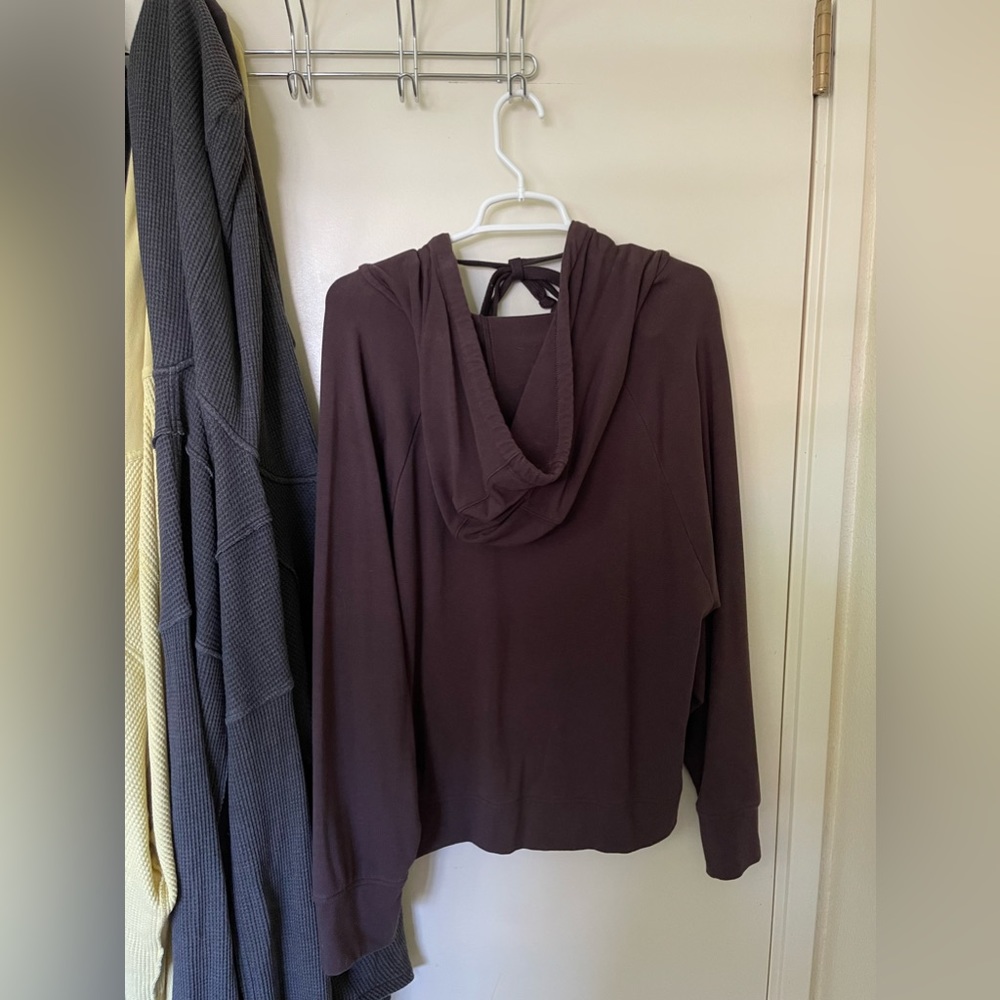 Fabletics active hoodie - Picture 2 of 4